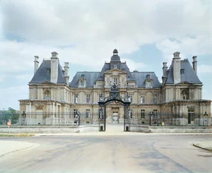Ansicht der Westfassade des Schlosses von Maisons-Laffitte, erbaut 1642-51